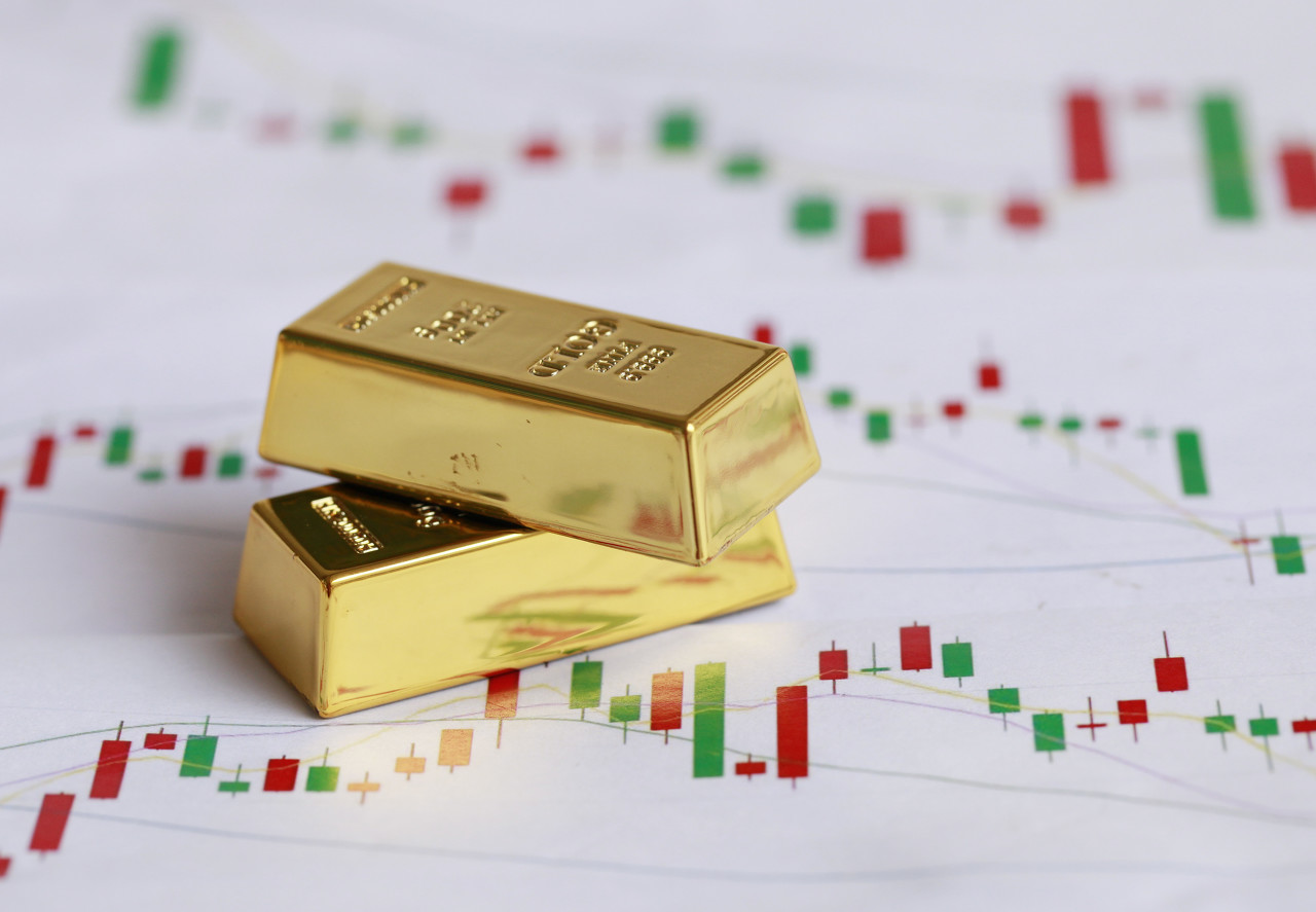 黄金回收价格主要受含金量、市场行情因素影响